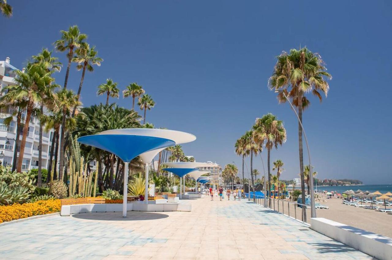 Aparment Neptuno- Located On The Promenade A Few Metres From The Beach. 에스테포나 외부 사진