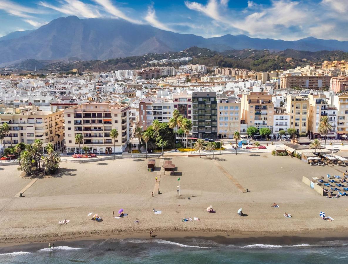 Aparment Neptuno- Located On The Promenade A Few Metres From The Beach. 에스테포나 외부 사진