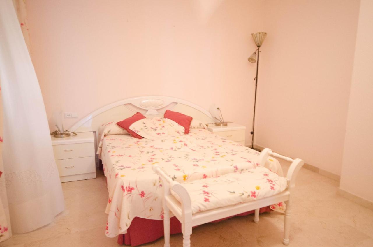 Aparment Neptuno- Located On The Promenade A Few Metres From The Beach. 에스테포나 외부 사진