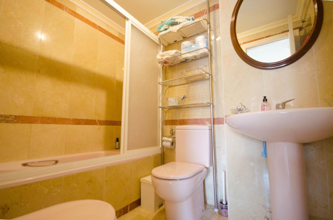 Aparment Neptuno- Located On The Promenade A Few Metres From The Beach. 에스테포나 외부 사진