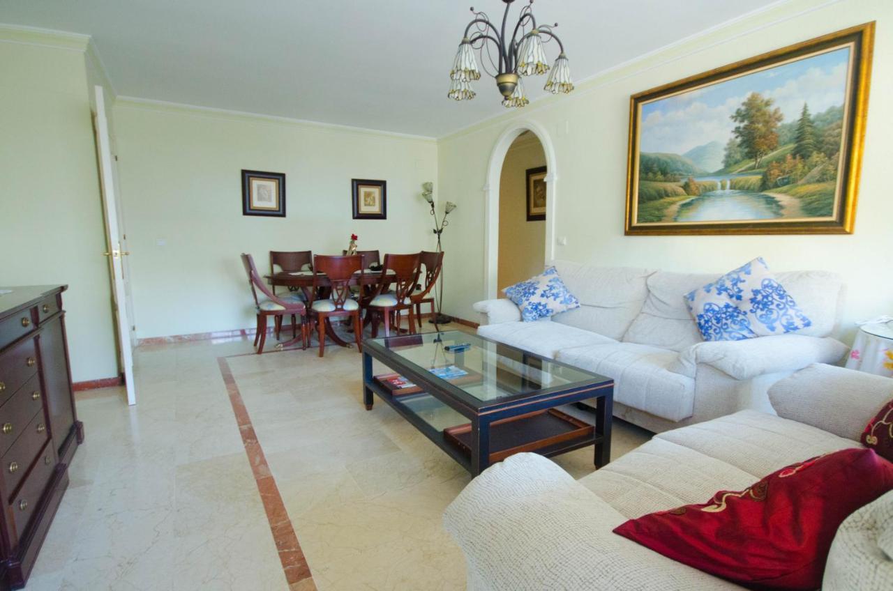 Aparment Neptuno- Located On The Promenade A Few Metres From The Beach. 에스테포나 외부 사진