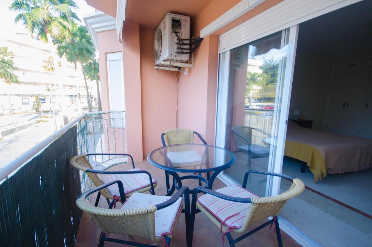 Aparment Neptuno- Located On The Promenade A Few Metres From The Beach. 에스테포나 외부 사진