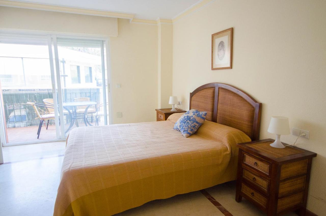 Aparment Neptuno- Located On The Promenade A Few Metres From The Beach. 에스테포나 외부 사진
